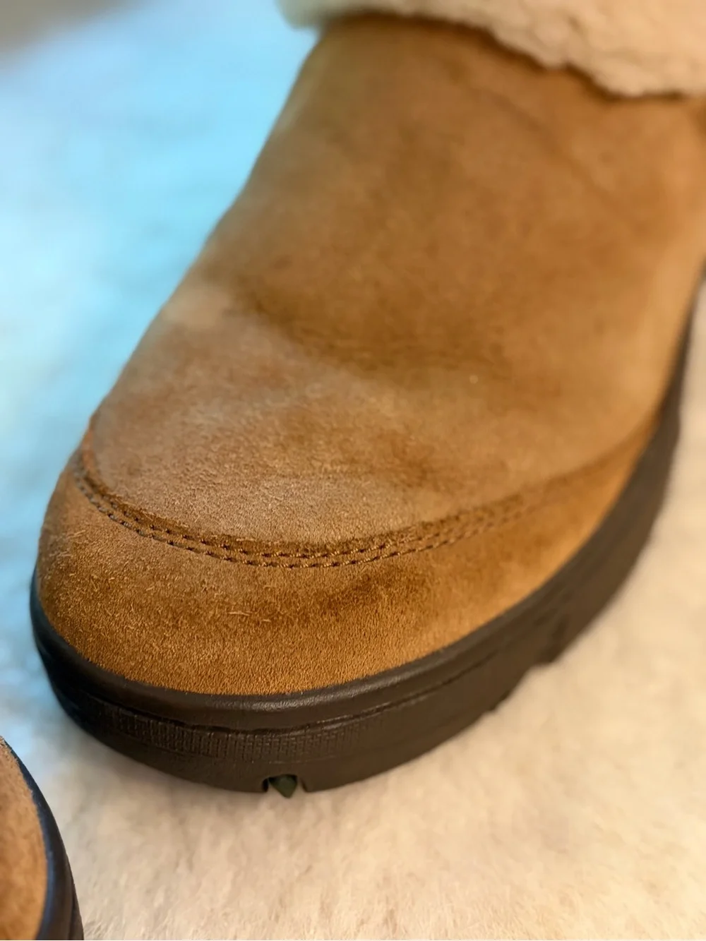 Rare size! Women’s Tall Sunburst UGG Boot